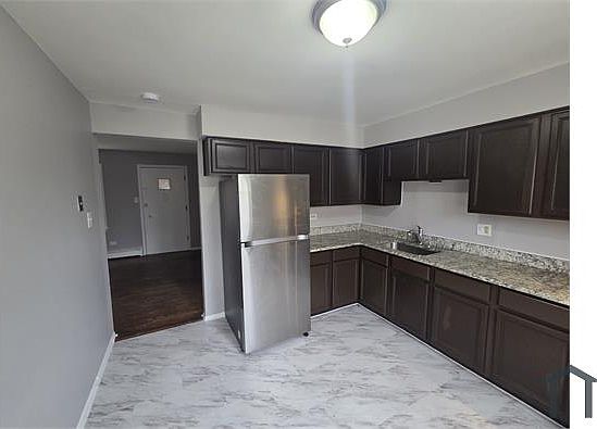 2nd image of 8107 S Ellis Ave APT 2C