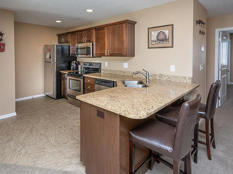 3719 Marigold Dr — Photo 10