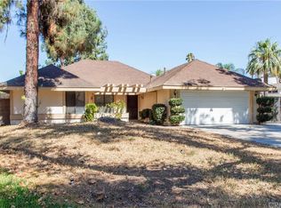 3845 New Haven Dr, Riverside, CA 92505