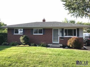 31832 Lafler Dr, Rockwood, MI 48173