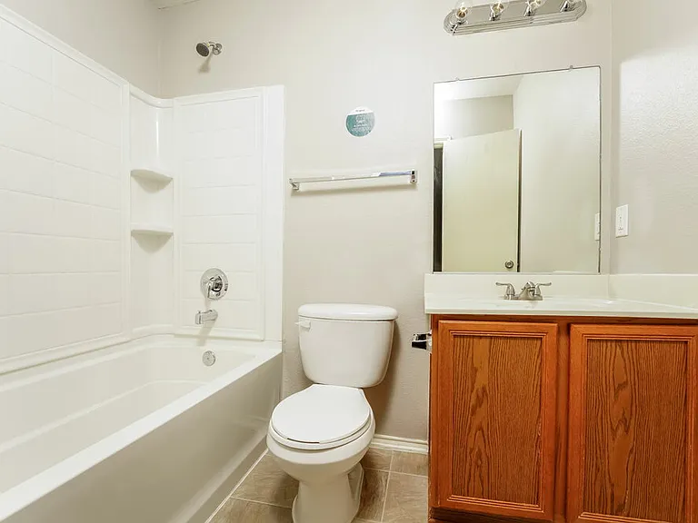 1209 Lambert Dr — Photo 15