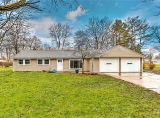 9221 Saint Nicholas Dr, Streetsboro, OH 44241