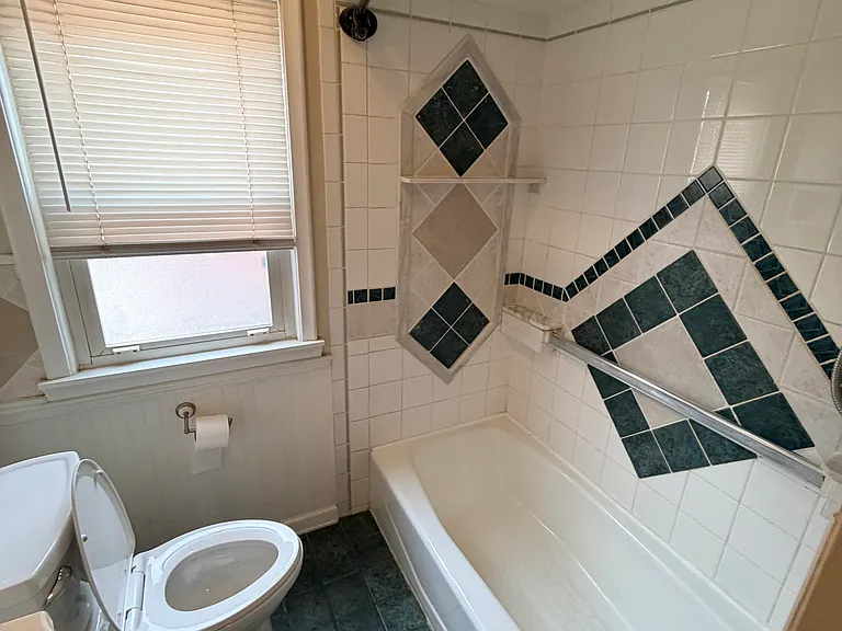 15549 Angelique Ave — Photo 19
