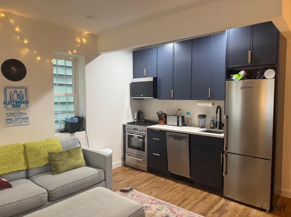 2493 Cambreleng Avenue 1 image 1 of 5