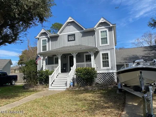 4526 Shadow Wood Cir, Pascagoula, MS 39581