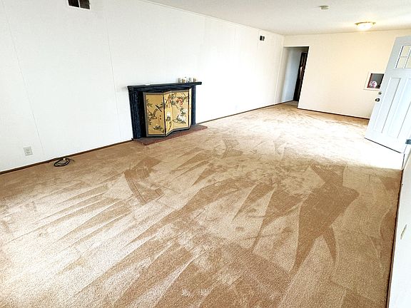 3rd image of 86 Oceanside Dr