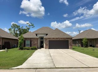 407 Cypress Garden Dr, Houma, LA 70364