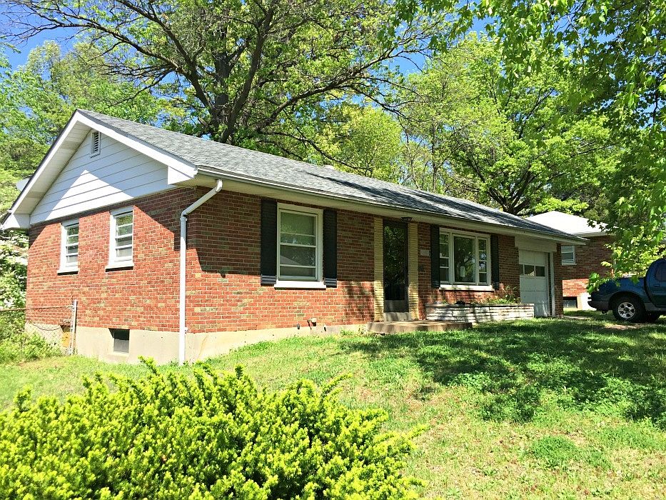 1st image of 8307 Hawkesbury Dr