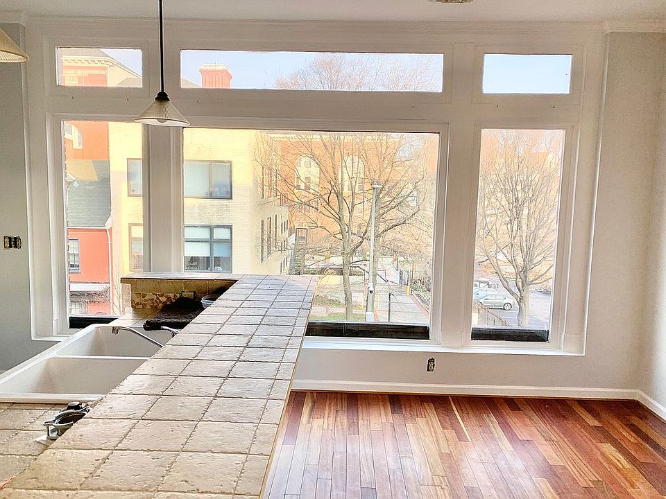 Floor to Ceiling Windows