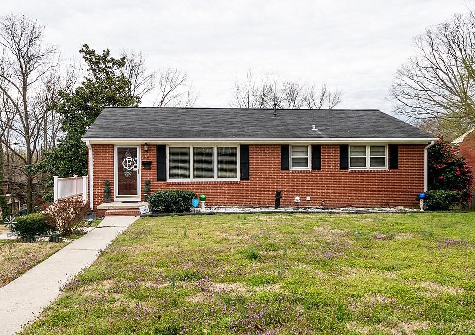 1st image of 2531 McKinney St