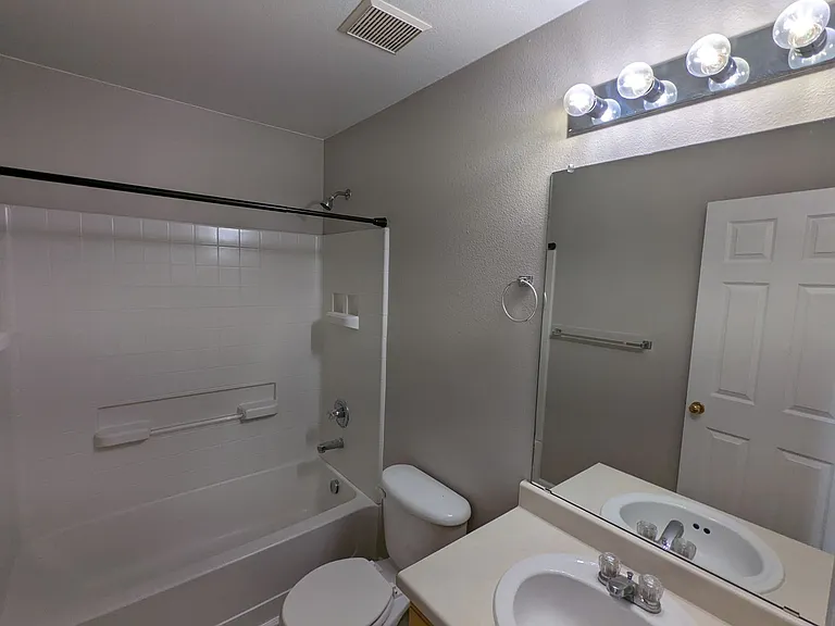 340 Andrew Dr — Photo 30