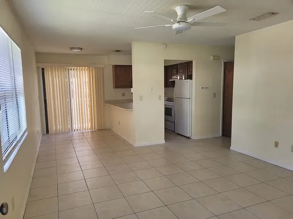 3757 NW Huntsboro St #103, Lake City, FL 32055