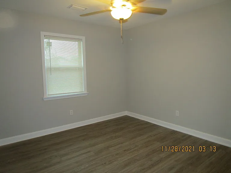 5921 Howard Rd — Photo 13