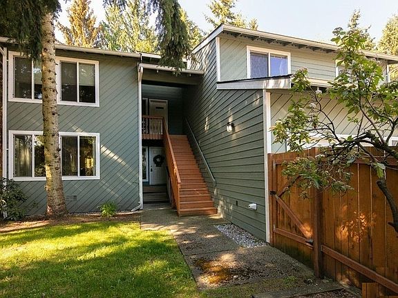 2nd image of 17729 NE 88th Pl