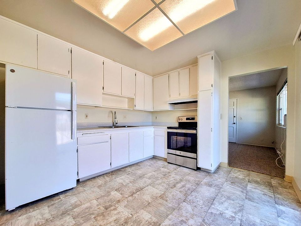 1st image of 3689 Bridgeport Ct APT 4