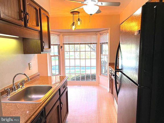 2nd image of 519 Bay Dale Ct
