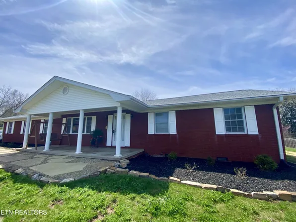 3644 N Fountaincrest Dr, Knoxville, TN 37918