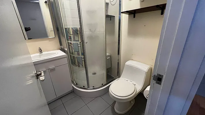 Rented by HOLTON REAL ESTATE INC. | media 16