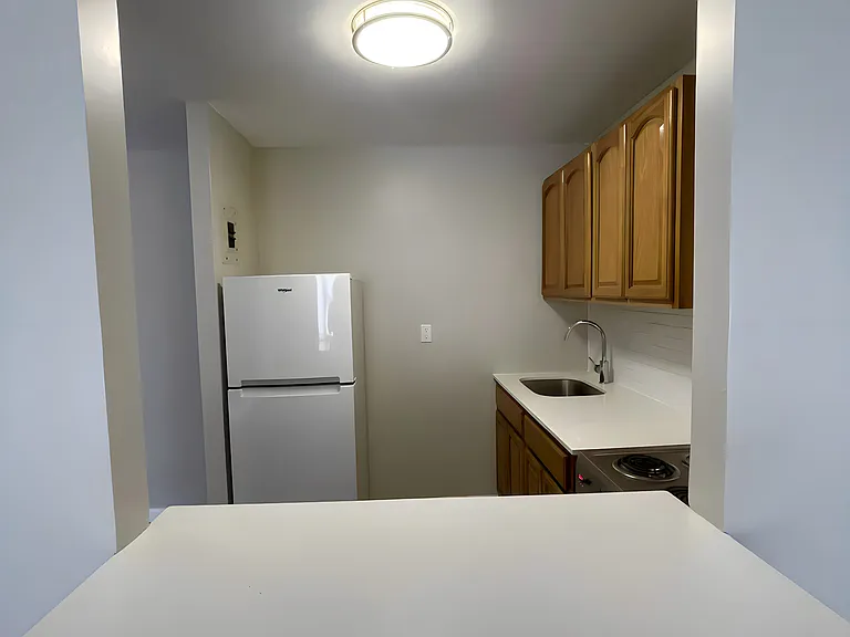 12-105 Willard St #104 — Photo 1