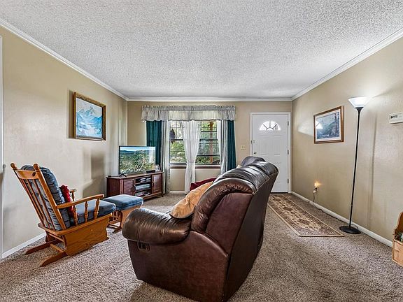 4th image of 200 Romero Avenue