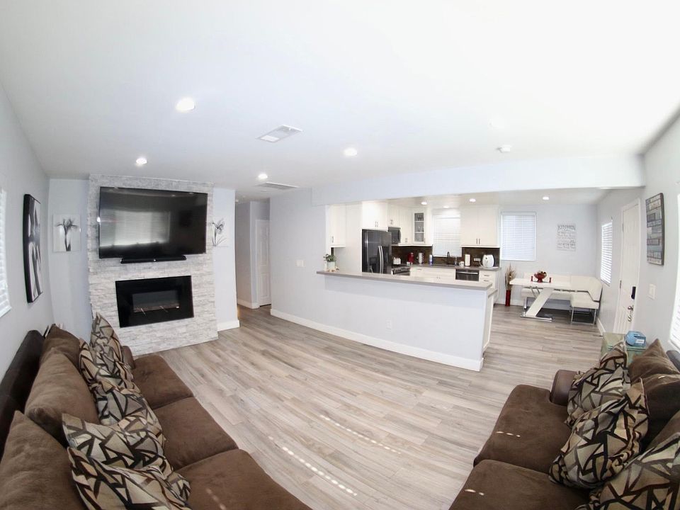 1st image of 3707 W 110th St