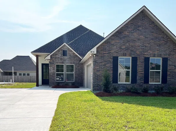 8838 Lyndanne Dr, Denham Springs, LA 70726
