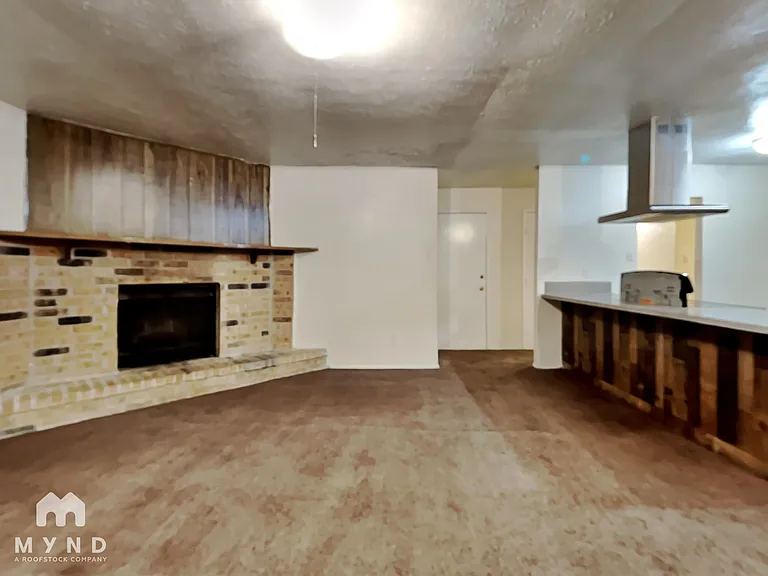 14006 Pinewest Ct — Photo 2