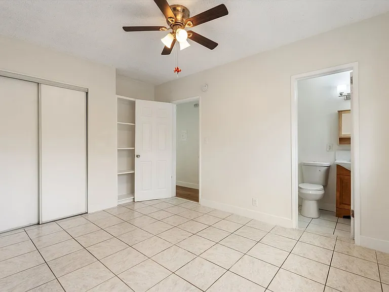 3925 Barrett Rd — Photo 14