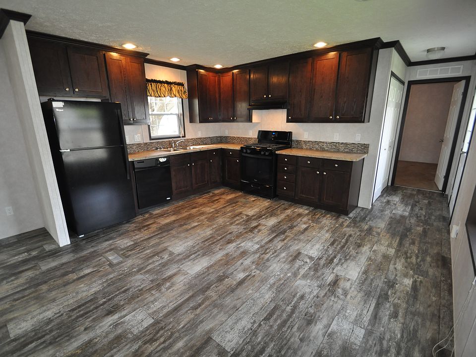 1st image of 61 Mockingbird Ln