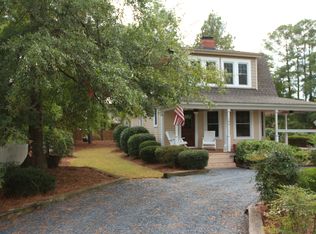 105 Woods Rd, Pinehurst, NC 28374