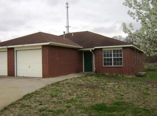 5909 Samantha St #A, Fayetteville, AR 72704