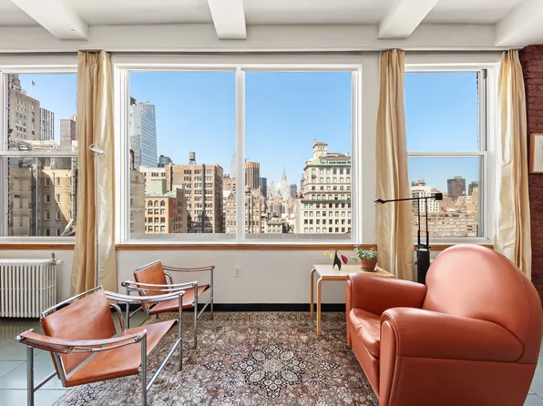 118 East 25th Street PH image 3 of 14