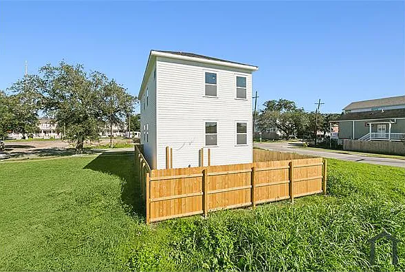 3404 Jackson Ave #1 — Photo 8