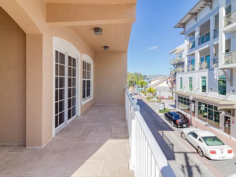 47 SW Osceola St #206 — Photo 32
