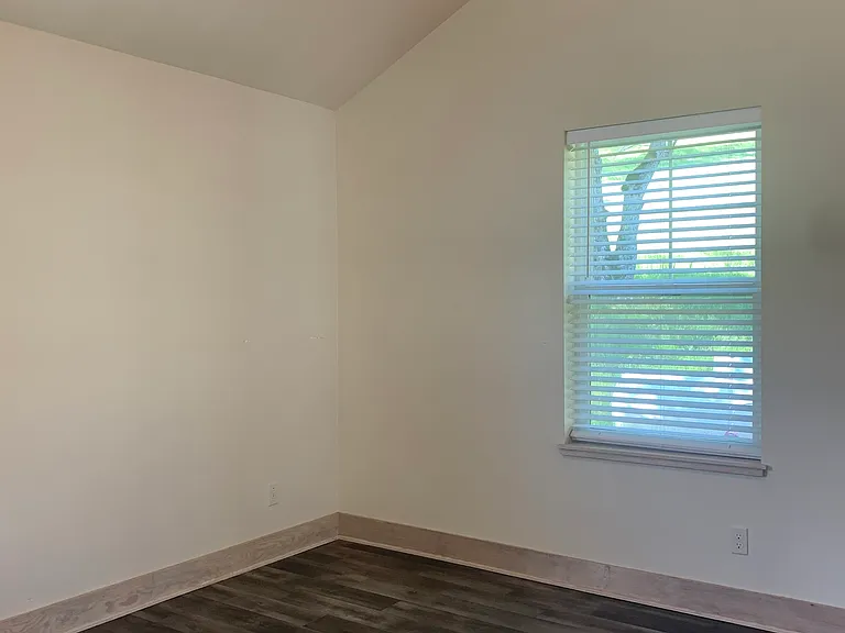 1041 Headlands Dr — Photo 14