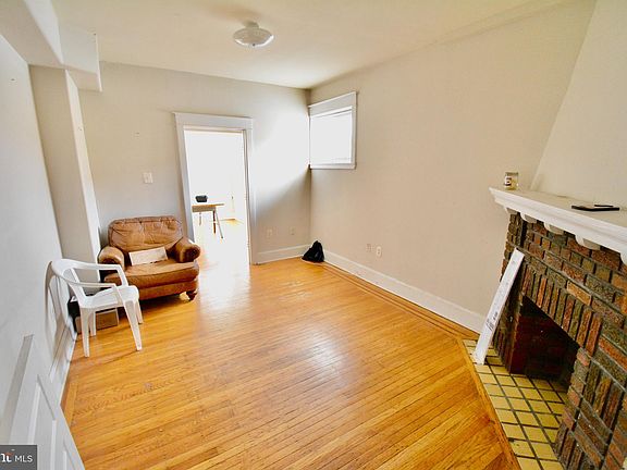 3rd image of 3300 W Allegheny Ave Floor 2