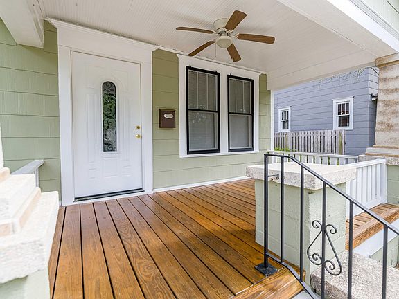 5th image of 2637 Myra St