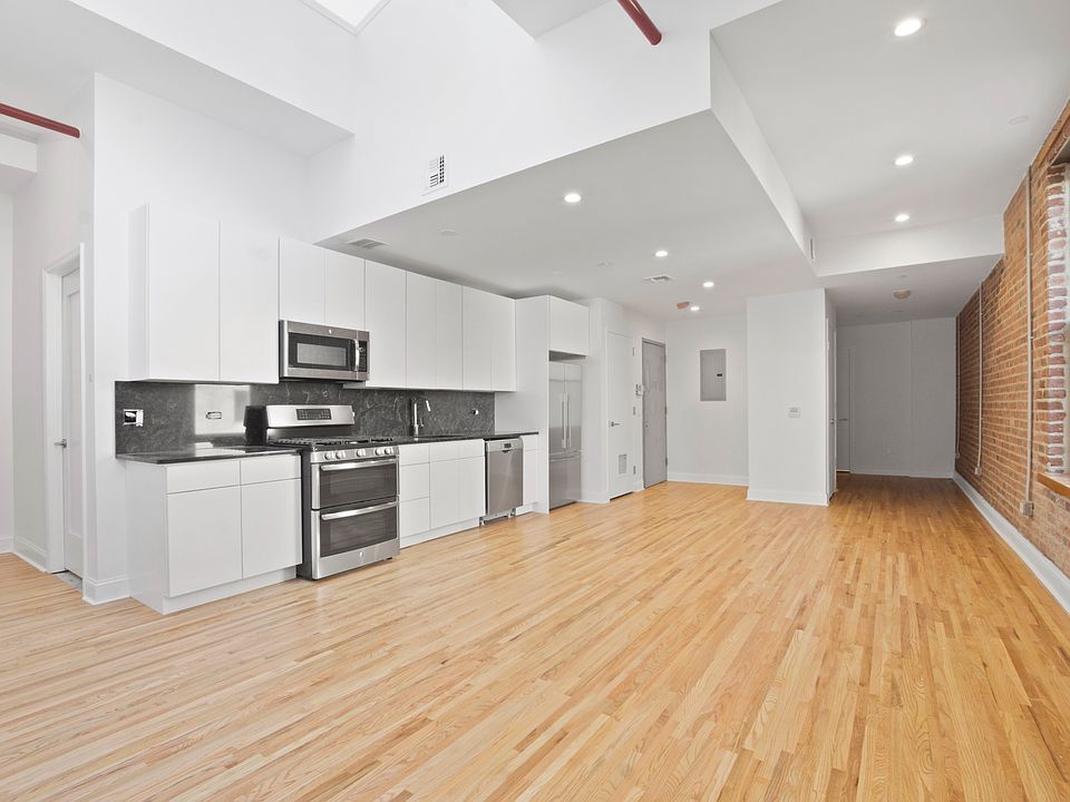 1st image of 281 Grand St APT 5R