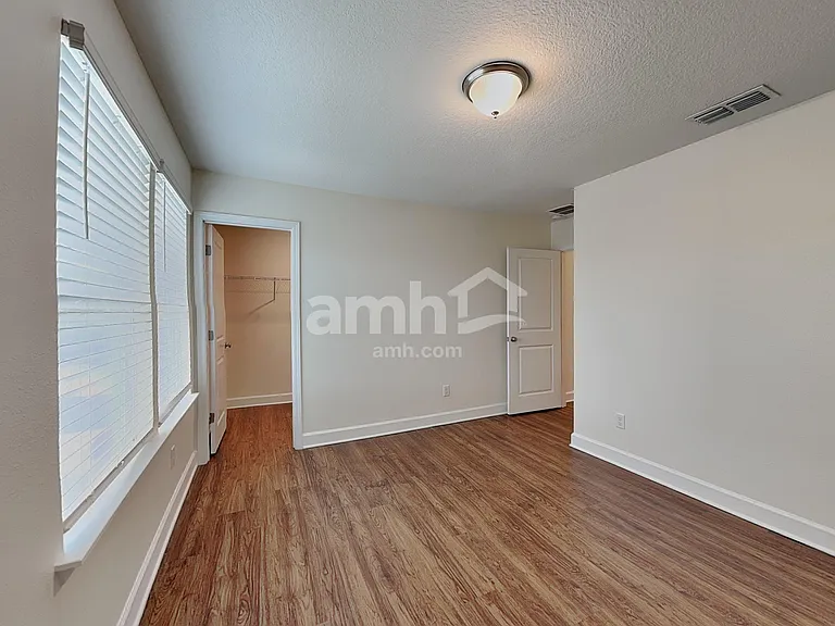 10323 Marsh Edge Ct — Photo 16