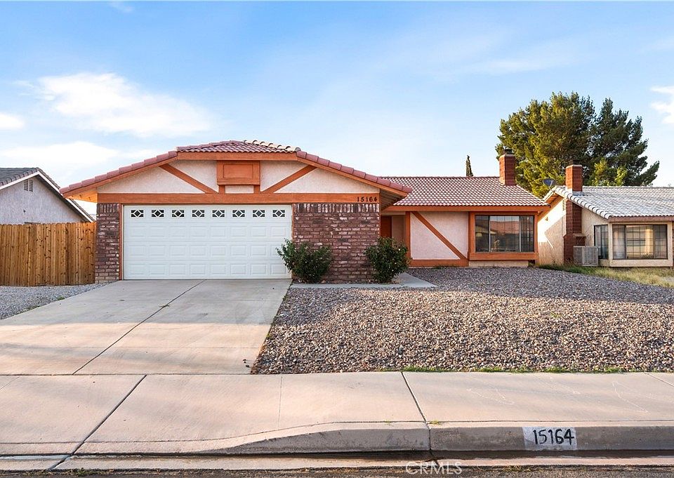 1st image of 15164 Mesquite Ave