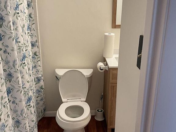 5th image of 10810 Hollaway Dr