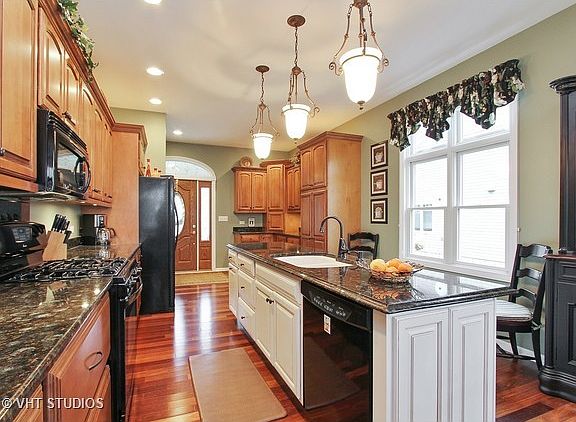 3rd image of 4621 Giant Oak Dr