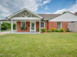 247 Cherokee Village Dr, Kingsport, TN 37660