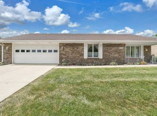 390 Bishop Dr, London, OH 43140