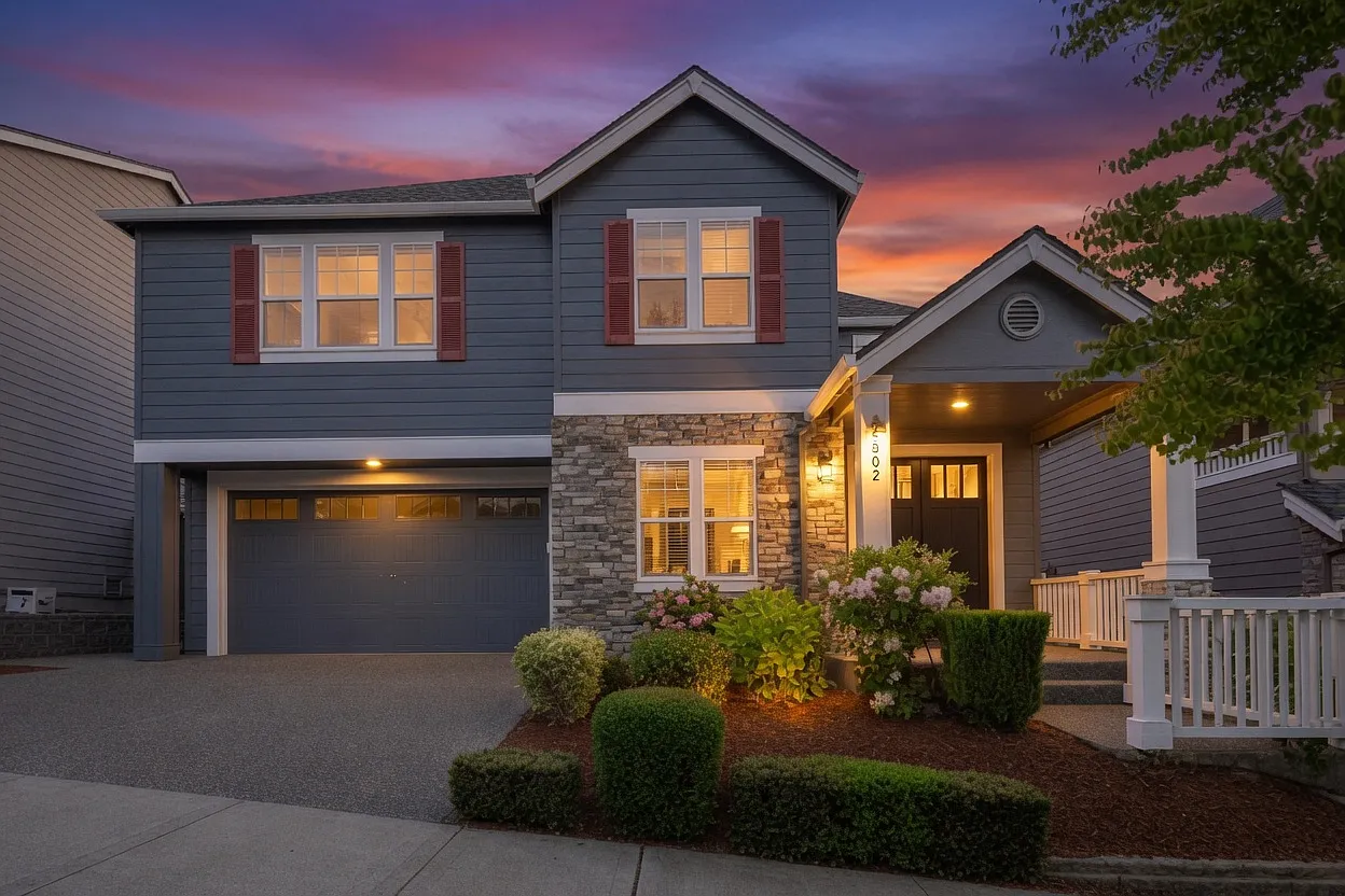 6 bed, 3.5 bath, 3470 sqft, $3,495 — Photo 1