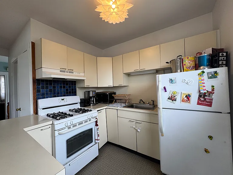 12 Villard Ave #2 — Photo 19