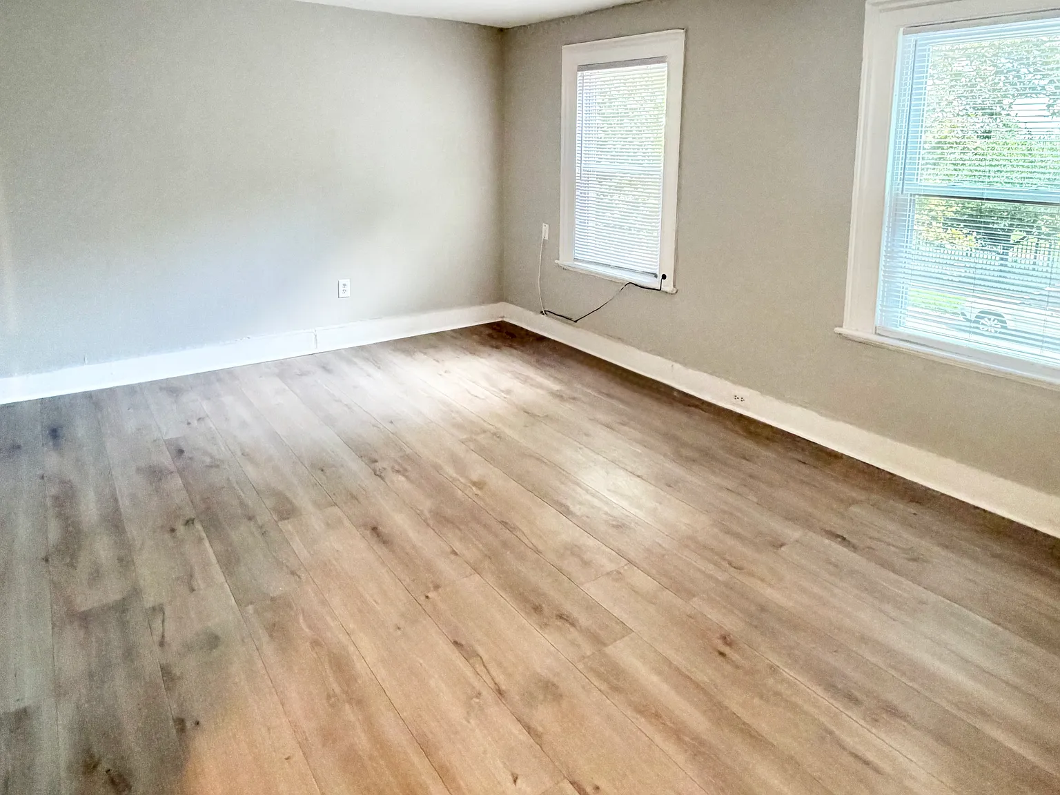 1 bed, 800 sqft, $1,300 — Photo 4