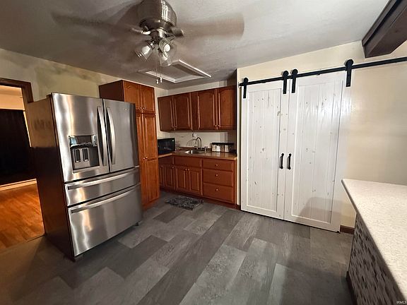 5th image of 122 S 16th St