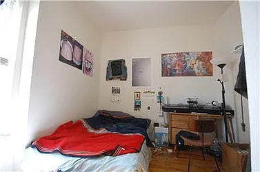 Rented by R New York