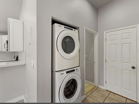 2nd image of 6138 Grant St